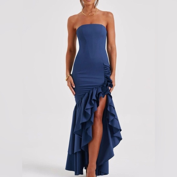 Strapless Ruffle High-Low Bodycon Dress - Picture 10 of 14